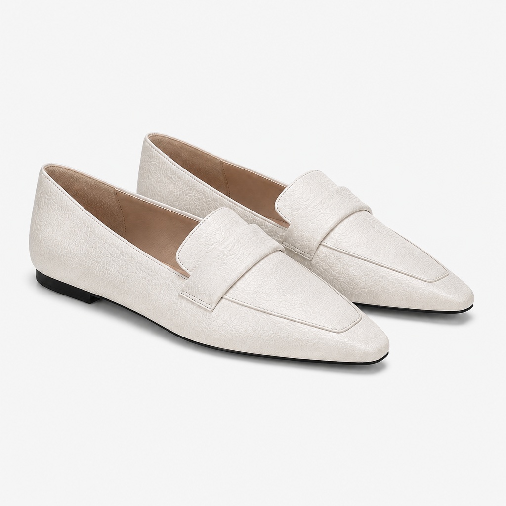 Mocassins blanc cassé à bride penny et talon bas